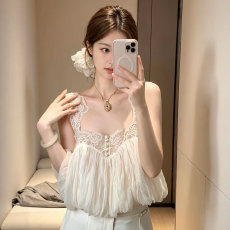 批发少女感气质辣妹修身蕾丝无袖上衣2026夏季新款<b class='q'>百搭</b>显瘦漂亮背心女