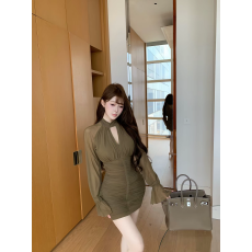 批发纯欲辣妹风连衣裙女秋季2026新款橄榄绿设计感立领抽褶包臀短款裙