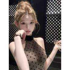 批发棕色韩感挂脖波点露肩<b class='q'>背心</b>女新款奢娇气质显身材度假百搭性感上衣
