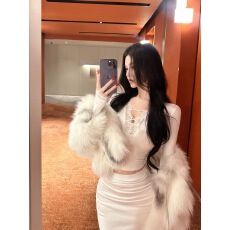 批发JAYKY YANG温莎千金<b class='q'>蕾丝</b>V领绑带针织<b class='q'>上衣</b>褶皱修身包臀裙套装