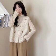 批发V领小香风针织马甲秋季新款软糯日系复古坎肩<b class='q'>甜美</b>上衣