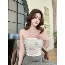 批发纯欲辣妹一字抹胸烫钻背心性感设计一体式有带胸垫舒适修身上衣