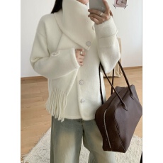 批发韩系V领正肩带围巾毛衣外套女2025新款秋冬小香风<b class='q'>针织</b><b class='q'>开衫</b>上衣