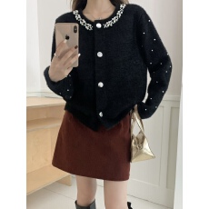 批发圆领<b class='q'>针织</b><b class='q'>开衫</b>镶钻项链领短款单排扣毛衣上衣秋冬新款女装