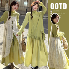 批发新款   春季出片<b class='q'>百搭</b>森系荷叶边上衣+半身裙+蕾丝马甲裙