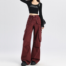 批发安可拉红设计感工装牛仔裤女2025秋冬新时尚皱褶多口袋宽松阔腿裤
