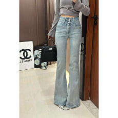 批发韩版时尚微喇<b class='q'>牛仔裤</b>女2026年春季新款韩版百搭修身显瘦高腰喇叭裤