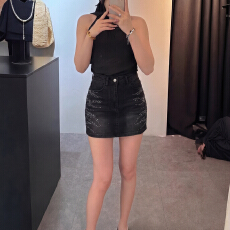 批发重工烫钻设计感牛仔半身裙2026夏季新款韩版高腰时尚气质包臀短裙