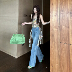 批发<b class='q'>弹力</b>微喇个性绣花不贴腿喇叭牛仔宽松显瘦女2026年<b class='q'>弹力</b>修身热卖款