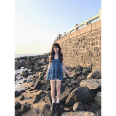 批发法式纯欲风碎花挂脖吊带上衣女夏季新款小众设计感显瘦小个子短裙