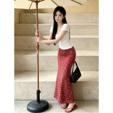 批发复古度假风碎花半身裙女2026新款<b class='q'>夏</b>季显瘦修身花卉半裙包臀a字裙
