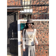 批发设计感短款长袖T恤内搭抹胸叠穿上衣女早秋修身打底衫杏色两件套