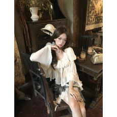 法式浪漫风V领蕾丝拼接泡泡袖衬衫女秋季新款氛围感收腰显瘦上衣