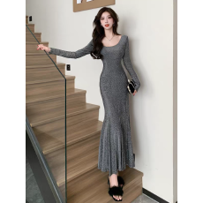 高级烫钻鱼尾连衣裙女秋冬新款名媛年会礼服裙修身打底包臀长裙子