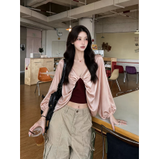 批发法式V领撞色长袖<b class='q'>衬衫</b>女2026秋季新款宽松修身百搭小众设计感上衣