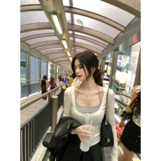 批发绝美辣妹内搭挂脖吊带白色长袖t恤打底衫女早秋叠穿上衣两件<b class='q'>套装</b>