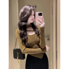 批发独特别致灰色镂空上衣女2025冬季气质高级感不规则修身显瘦打底衫