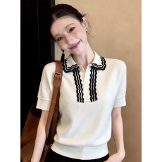 批发气质穿搭<b class='q'>白色</b>翻领冰丝针织上衣女夏季小个子绝美漂亮正肩短袖t恤