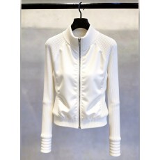 批发2026年秋季新品绝美高级感白色针织拉链外套女<b class='q'>休闲</b>风修身立领上衣