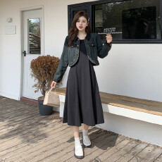 批发实拍<b class='q'>大码</b>女装<b class='q'>牛仔</b><b class='q'>外套</b>加背心连衣裙套装胖MM收腰显瘦打底气质长裙