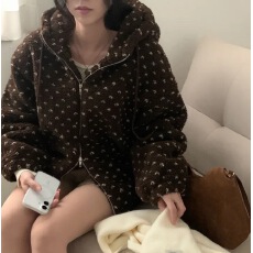 批发<b class='q'>韩版</b>chic双拉链减龄小众气质设计感复古爱心提花摇粒绒棉服外套女