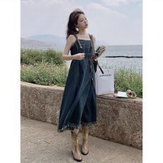 批发现货~复古流苏开叉吊带牛仔连衣裙女夏甜酷裙子小众设计感<b class='q'>背带</b>裙
