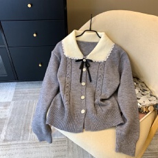 批发上实拍~韩系甜美蝴蝶结娃娃领毛衣开衫女秋冬小个子<b class='q'>蕾丝</b>拼接针织