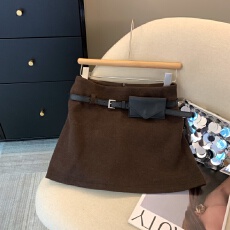 批发上实拍~美拉德咖色毛呢<b class='q'>半身裙</b>女秋冬高腰a字包臀裙配腰包显瘦<b class='q'>短裙</b>