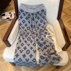 批发上实拍~<b class='q'>韩版</b>提花松紧高腰针织阔腿裤女冬季新款宽松直筒拖地长裤