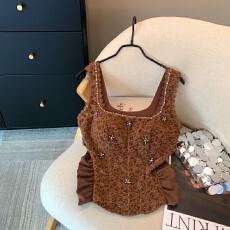 批发上实拍~设计感<b class='q'>蕾丝</b>镂空吊带背心女春季带胸垫内搭打底衫修身显瘦