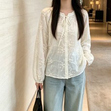 批发实拍法式甜美刺绣蝴蝶结系带蕾丝衫女秋季温柔风气质宽松显瘦上衣