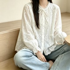 批发实拍 秋季法式设计感立体刺绣钩花<b class='q'>衬衫</b>女秋26新款甜美娃娃衫上衣