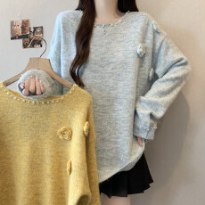 批发实拍<b class='q'>大码</b>女装秋冬装设计感重工钉珠花朵毛衣减龄上衣打底针织衫