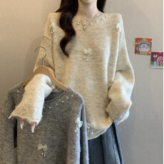 批发实拍大码女装<b class='q'>秋</b>冬装慵懒风立体蝴蝶结显瘦钉珠圆领针织衫套头毛衣