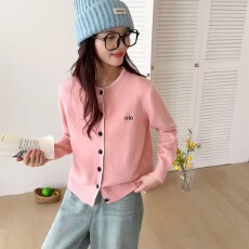 批发2025秋冬装新款<b class='q'>女装</b>高级感女士针织开衫毛衣女外套穿搭洋气