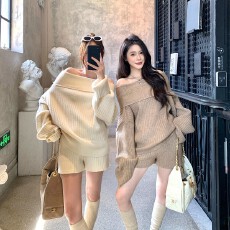 批发韩系慵懒风<b class='q'>一字肩</b>宽松显瘦针织衫<b class='q'>上衣</b>+高腰显瘦短裤两件套