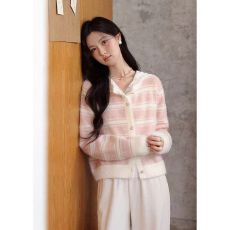 批发拉窝姐姐慵懒风粉红色条纹软糯毛衣女秋季新款<b class='q'>圆领</b><b class='q'>针织</b>衫<b class='q'>开衫</b>上衣