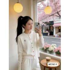 批发春秋新款<b class='q'>圆领</b>刺绣长袖<b class='q'>开衫</b>外套