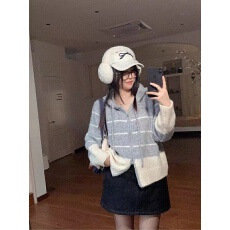 批发秋冬新款小众连帽外套小个子短款开衫软糯针织衫奶fufu学院风上衣