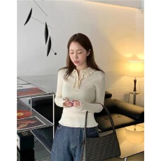 批发现小崔<b class='q'>韩国</b>东大门<b class='q'>代购</b>秋季款X2花边修身螺纹甜美系扣针织衫