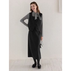 批发羊城故事 韩系针织长袖t恤马甲套装女秋季新款<b class='q'>高腰</b><b class='q'>半身裙</b>三件套