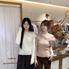 批发期档口大热门元素•毛毛拼接露肩设计<b class='q'>小衫</b>针织衫(把浪漫融入日常