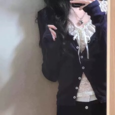 批发纯欲风真两件v领蕾丝<b class='q'>背心</b>拼接磨毛打底衫女冬季新款修身长袖上衣