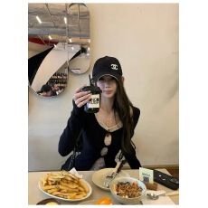 批发Tongiiuu 洛可Betty 假两件蕾丝针织衫女修身长袖T恤内搭打底上衣