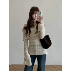 法式一字肩镂空毛衣女秋冬设计感收腰显瘦内搭白色针织打底衫上衣