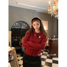 批发十2025冬装新款温柔软糯毛球针织开衫女厚实保暖宽松毛衣外套