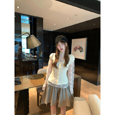 批发孔真烦呐 泡泡袖短袖<b class='q'>针织衫</b>开衫女2026新款法式甜美叠穿修身上衣