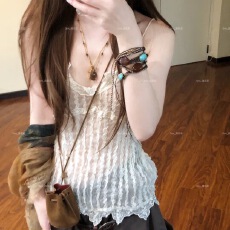 批发蒜尼尼清透小波浪花边<b class='q'>网纱</b>清透肌理感吊带气质通勤<b class='q'>上衣</b>1104