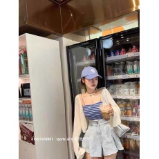 批发针织条纹吊带背心女外穿美背夏季西装内搭<b class='q'>打底</b>法式甜辣<b class='q'>上衣</b>两件套