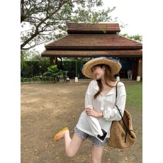 批发馨帮帮  自制极简V领长袖T恤2026新款百搭宽松单穿叠穿<b class='q'>打底衫</b>上衣